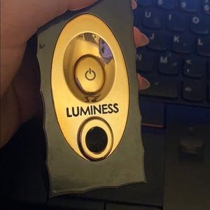 Luminess air brush makeup Machine.